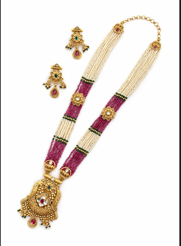 Traditional Kundan Gold Necklace Set